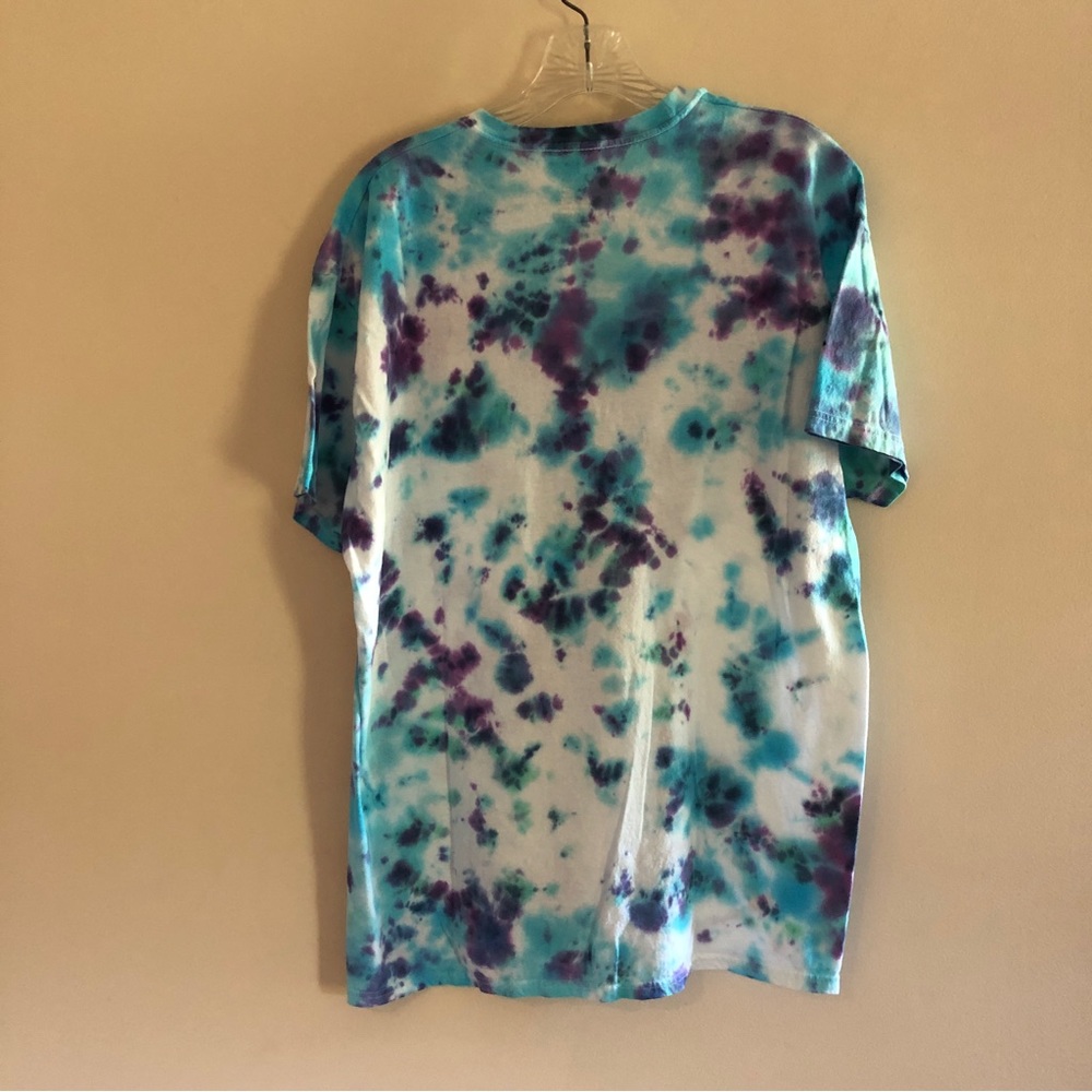 Handmade Hanes Comfort Soft Blue and Purple Crumple Tie-Dye Short Sleeve Shirt - Picture 2 of 4